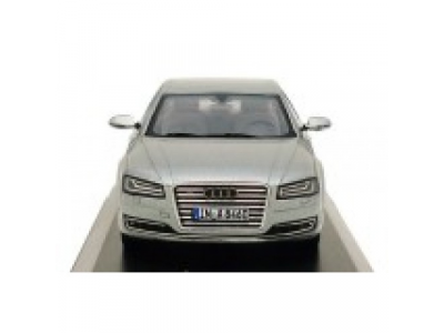 Модель автомобиля Audi A8 MJ, Scale 1:43, Floret Silver от VAG Модель автомобиля Audi A8 MJ, Scale 1:43, Floret Silver