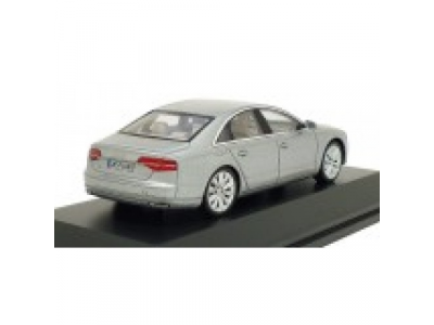 Модель автомобиля Audi A8 MJ, Scale 1:43, Floret Silver от VAG Модель автомобиля Audi A8 MJ, Scale 1:43, Floret Silver